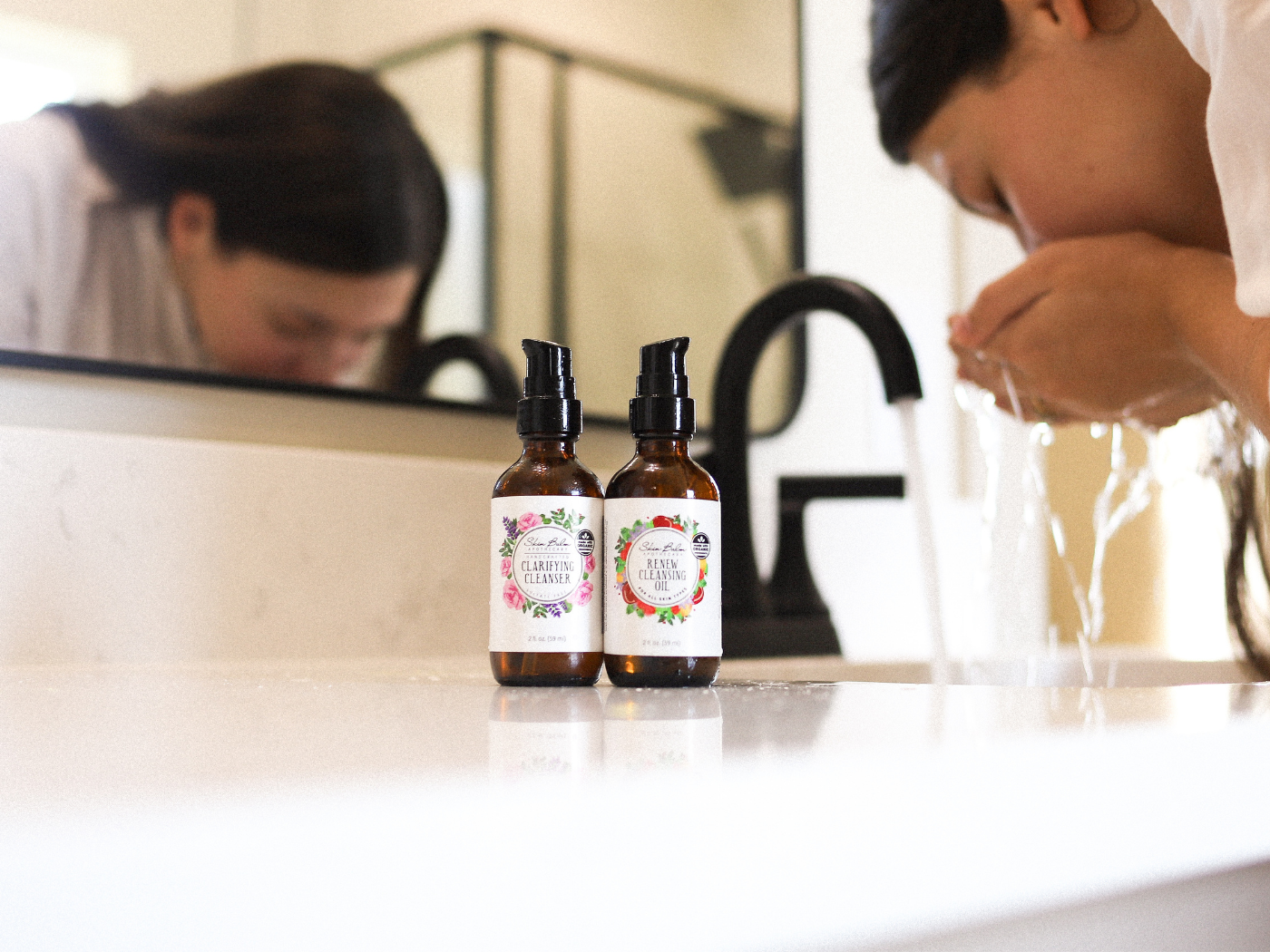 Traditional Cleansers vs. Oil Cleansers